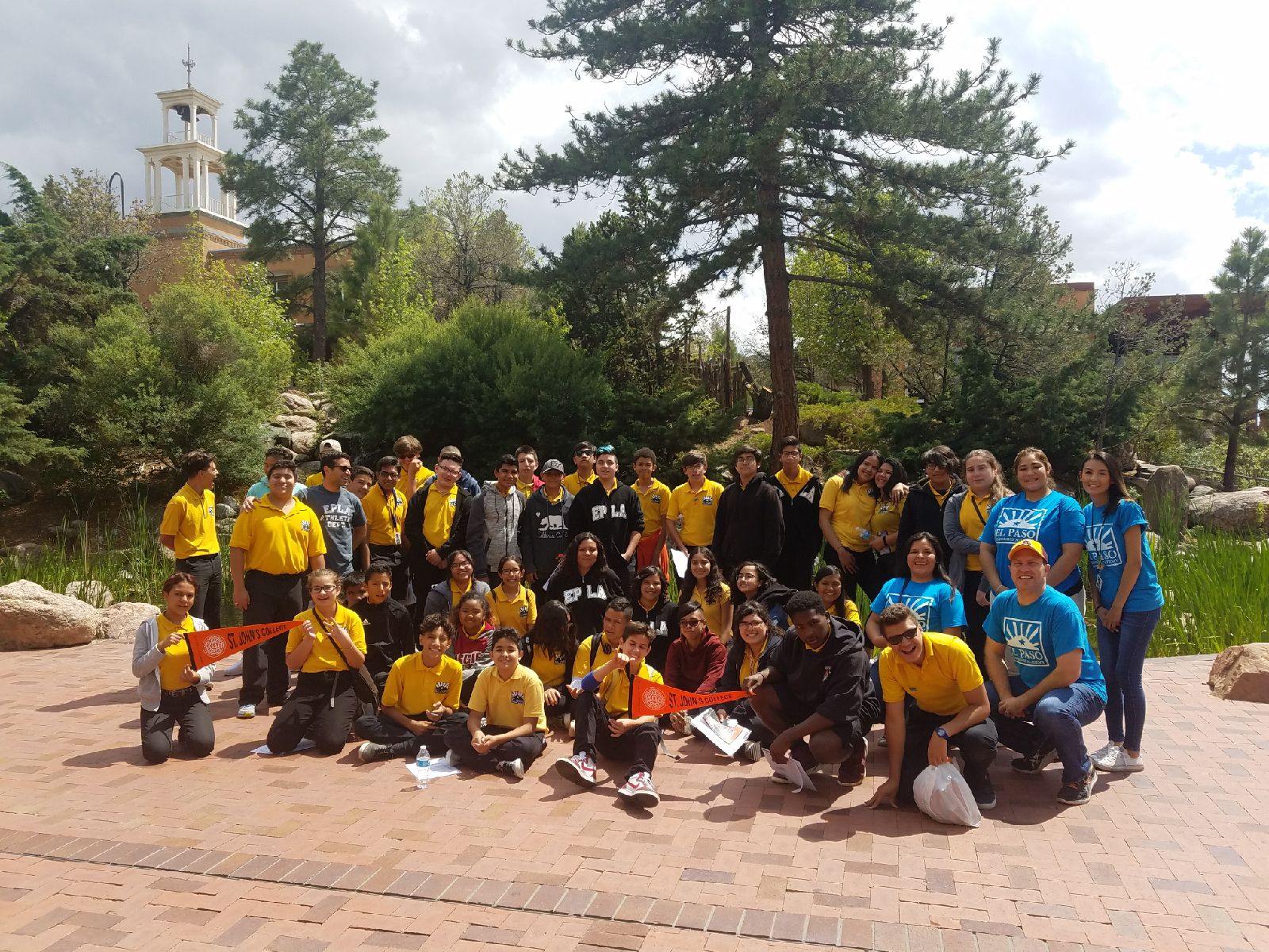 ¿Estudiantes de octavo grado se van a la universidad? El Paso